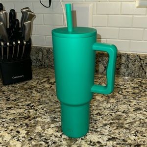 Simple Modern Trek 40 oz tumbler